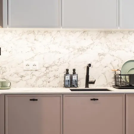 White Glove Deluxe Stara Warszawska * Olštýn